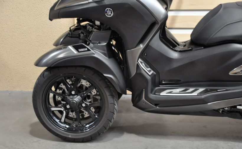 YAMAHA TRICITY 300 7