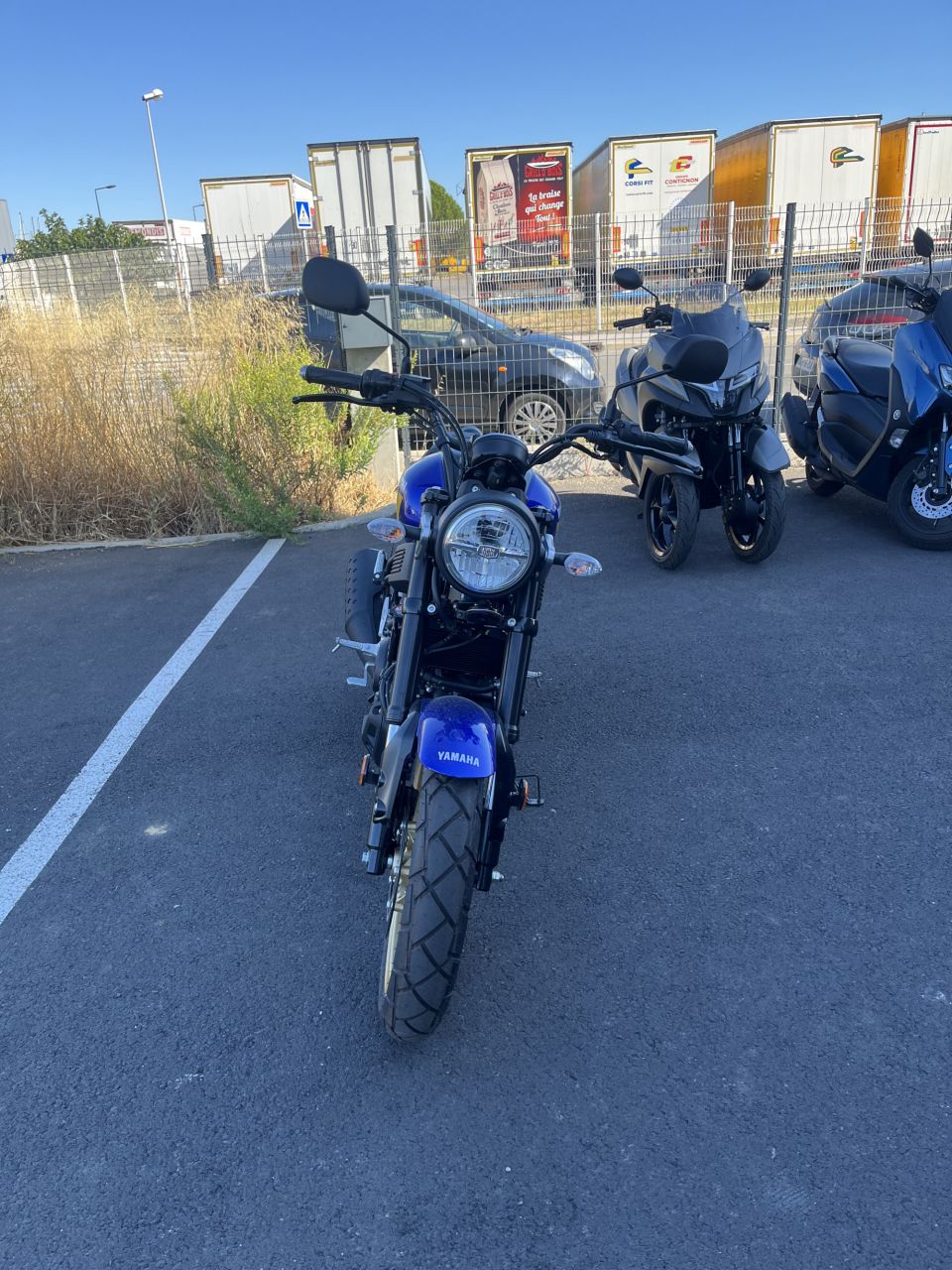 YAMAHA XSR 125 1
