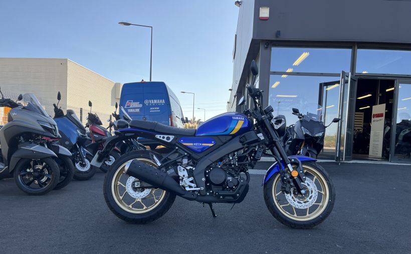 YAMAHA XSR 125 3